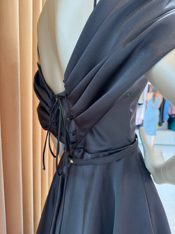 Rochie Midi Satinată cu Drapaj la Umeri